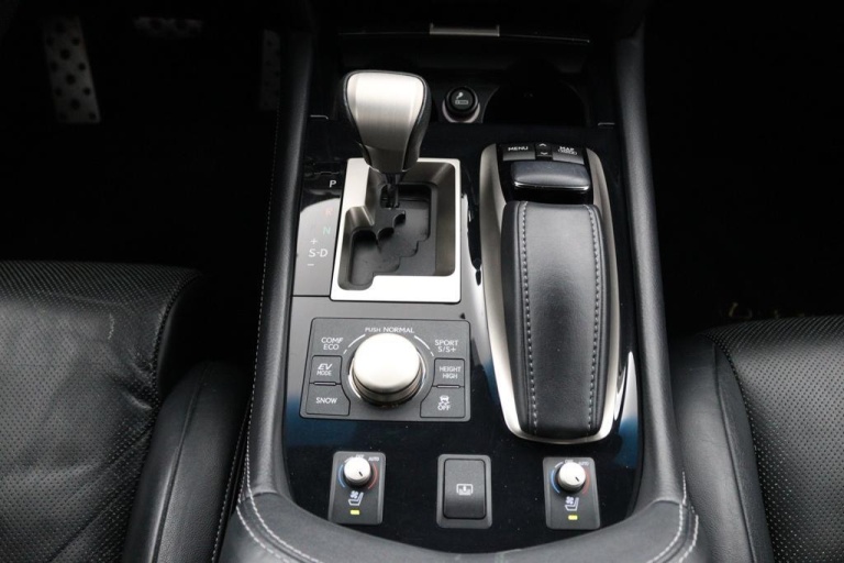 Lexus LS - 600h F Sport Line 24