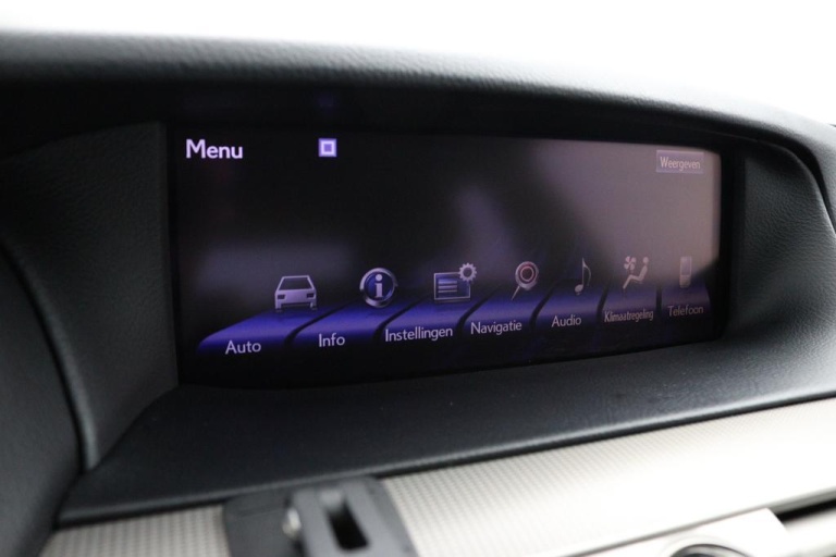 Lexus LS - 600h F Sport Line 56