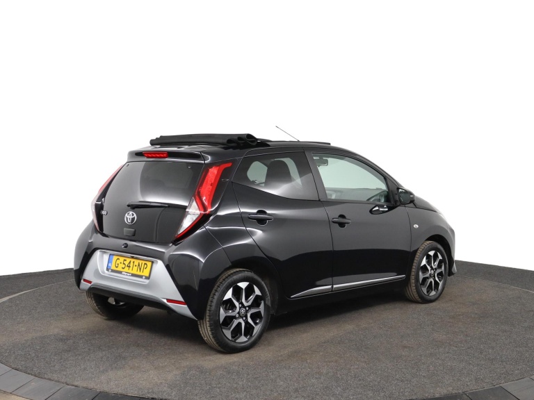 Toyota Aygo - 1.0 VVT-i x-joy 2