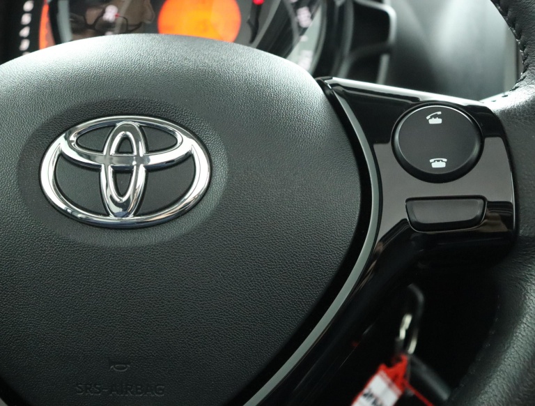 Toyota Aygo - 1.0 VVT-i x-joy 21