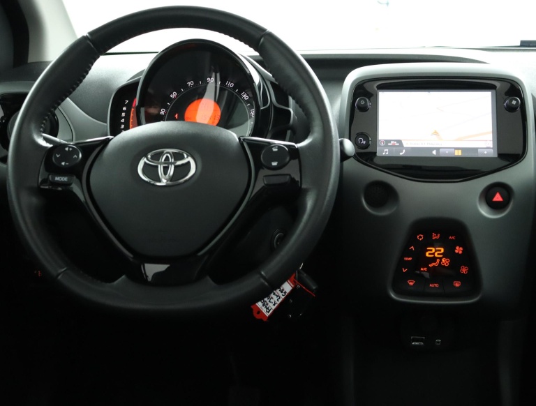 Toyota Aygo - 1.0 VVT-i x-joy 52