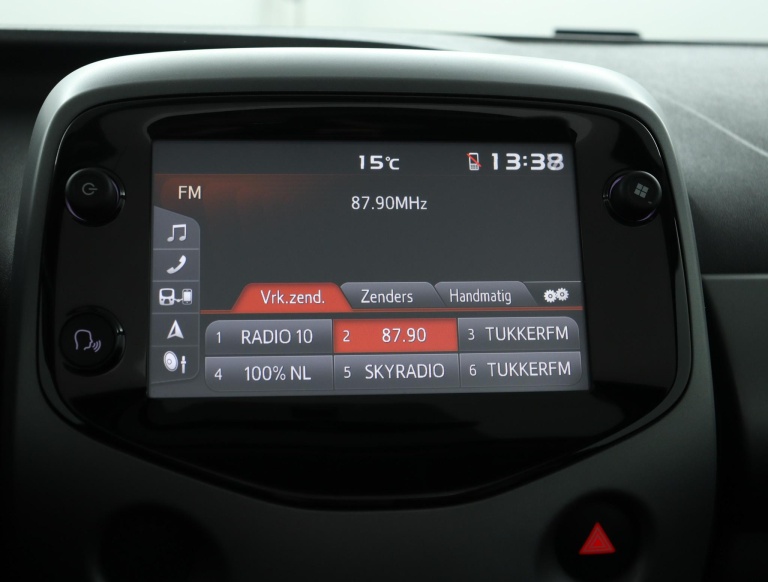 Toyota Aygo - 1.0 VVT-i x-joy 8