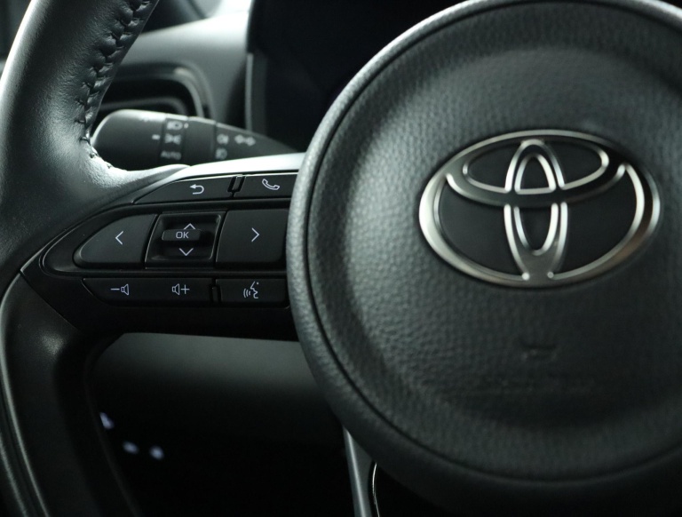 Toyota Yaris - 1.5 Hybrid 130 Executive 18