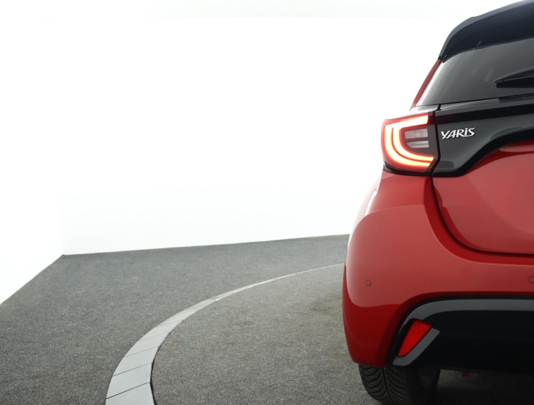 Toyota Yaris - 1.5 Hybrid 130 Executive 39