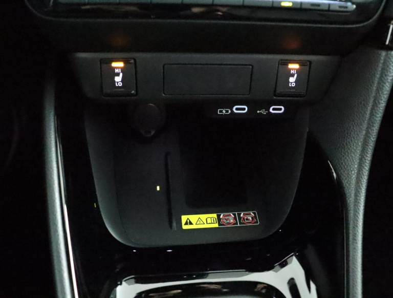 Toyota Yaris - 1.5 Hybrid 130 Executive 44