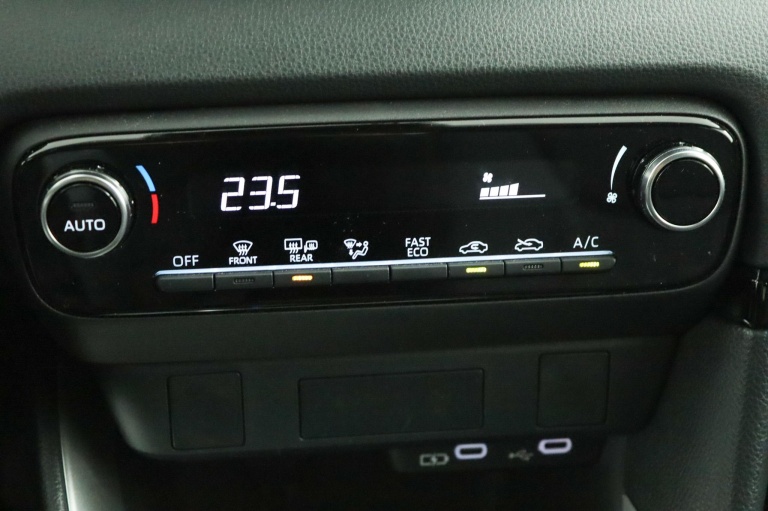 Toyota Yaris - 1.5 Hybrid 115 ADG Limited Edition 7