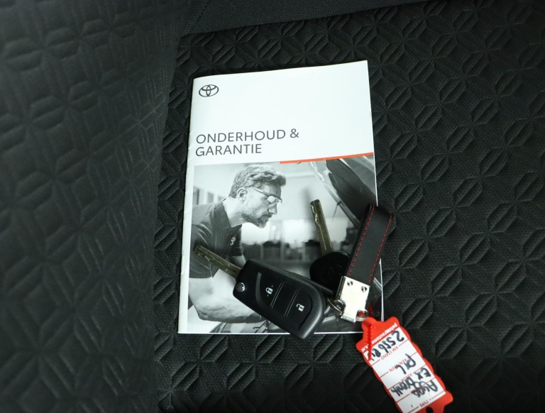 Toyota Aygo X - 1.0 VVT-i S-CVT Pulse 11