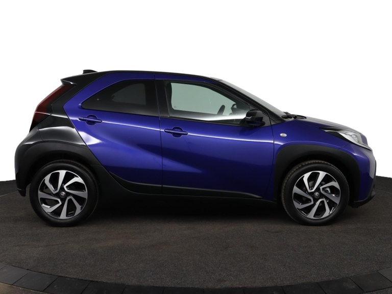 Toyota Aygo X - 1.0 VVT-i S-CVT Pulse 13