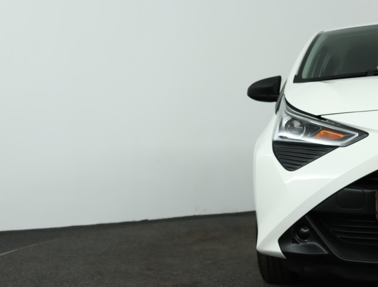 Toyota Aygo - 1.0 VVT-i x-fun 33