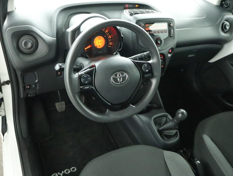 Toyota Aygo - 1.0 VVT-i x-fun 37