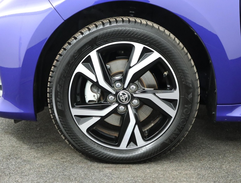 Toyota Yaris - 1.5 Hybrid 115 First Edition 36