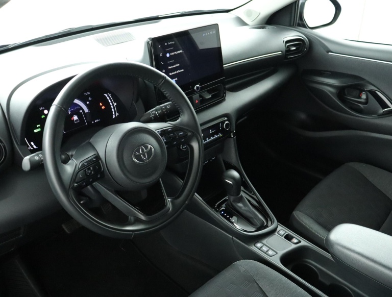 Toyota Yaris - 1.5 Hybrid 115 First Edition 55