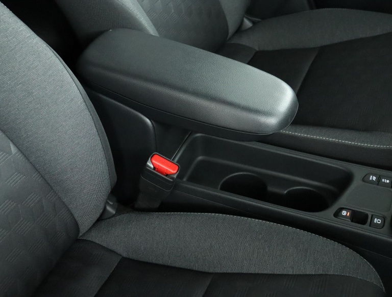 Toyota Yaris - 1.5 Hybrid 115 First Edition 58
