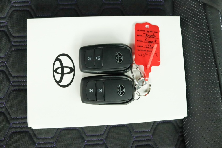 Toyota Aygo X - 1.0 VVT-i S-CVT JBL 11