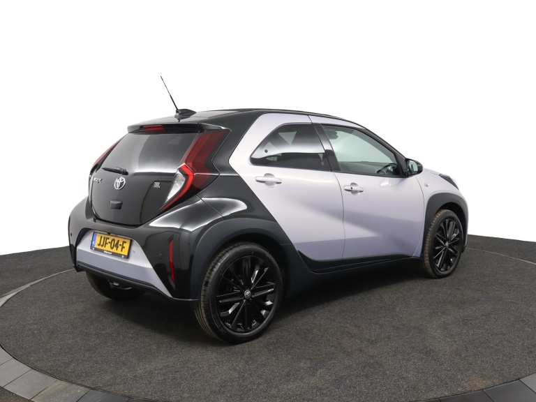 Toyota Aygo X - 1.0 VVT-i S-CVT JBL 2