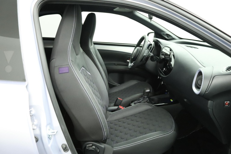 Toyota Aygo X - 1.0 VVT-i S-CVT JBL 22