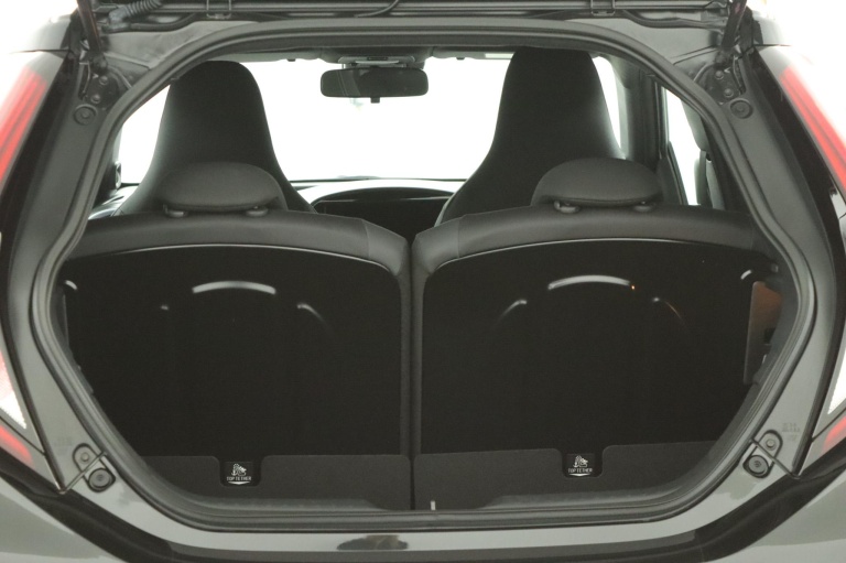 Toyota Aygo X - 1.0 VVT-i S-CVT JBL 24