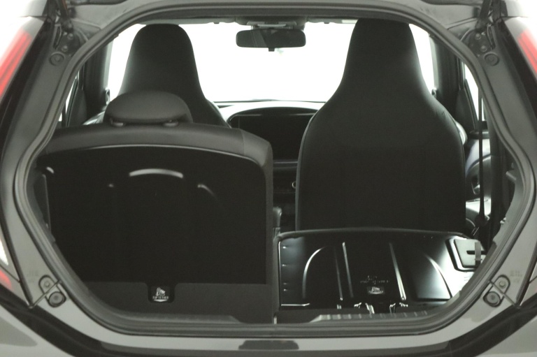 Toyota Aygo X - 1.0 VVT-i S-CVT JBL 25