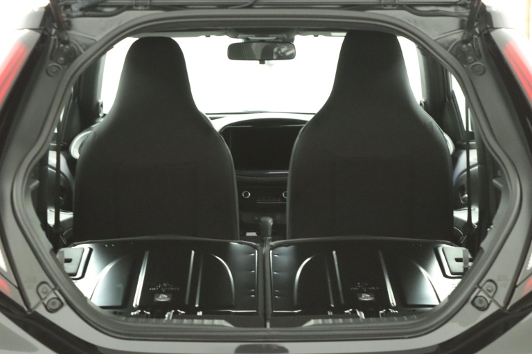 Toyota Aygo X - 1.0 VVT-i S-CVT JBL 26