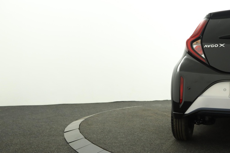 Toyota Aygo X - 1.0 VVT-i S-CVT JBL 41