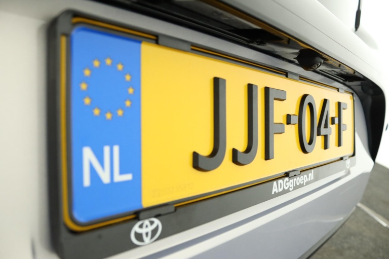 Toyota Aygo X - 1.0 VVT-i S-CVT JBL 42