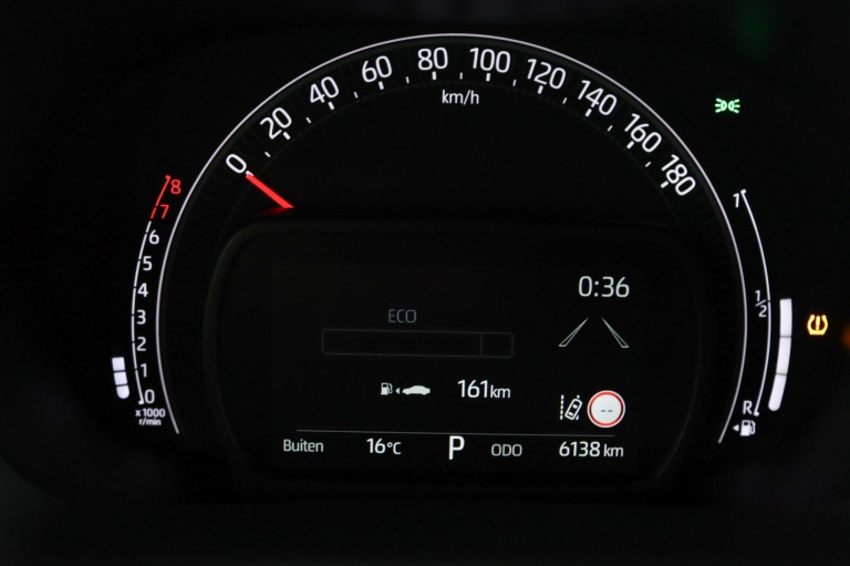 Toyota Aygo X - 1.0 VVT-i S-CVT JBL 48