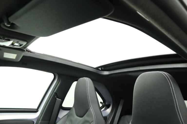 Toyota Aygo X - 1.0 VVT-i S-CVT JBL 59