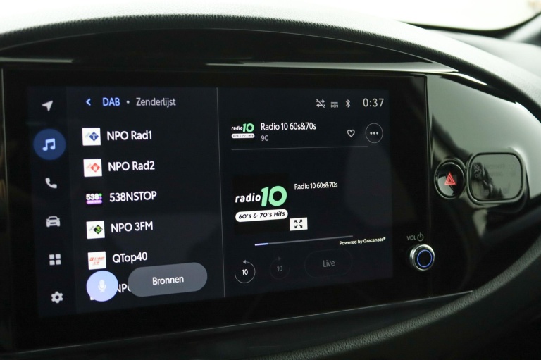 Toyota Aygo X - 1.0 VVT-i S-CVT JBL 8