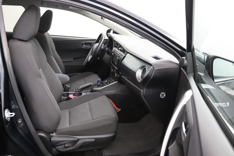 Toyota Auris Touring Sports - 1.8 Hybrid Lease 10