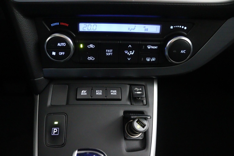 Toyota Auris Touring Sports - 1.8 Hybrid Lease 19