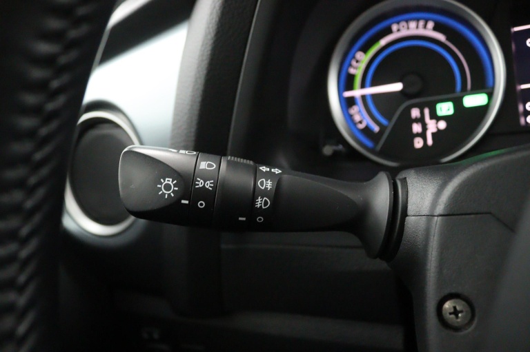 Toyota Auris Touring Sports - 1.8 Hybrid Lease 23