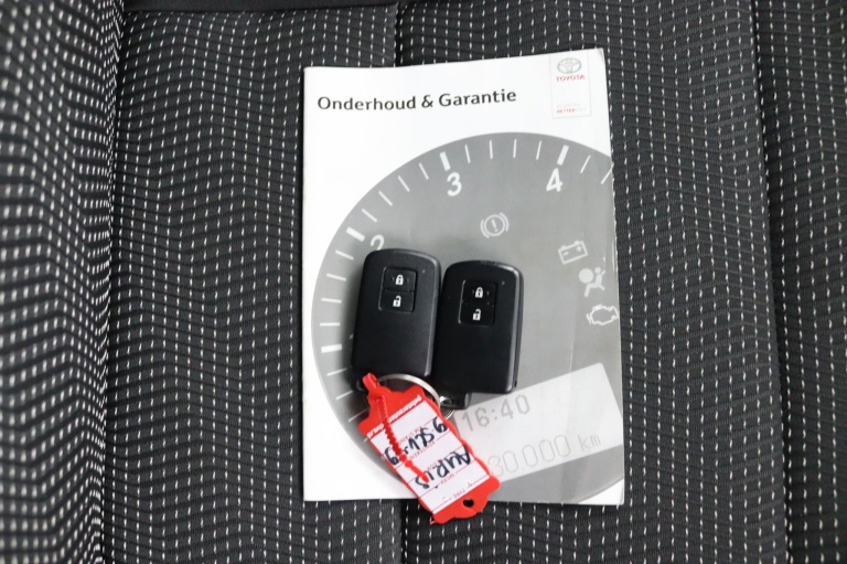 Toyota Auris Touring Sports - 1.8 Hybrid Lease 28