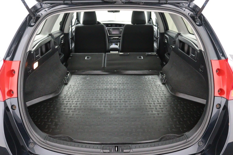 Toyota Auris Touring Sports - 1.8 Hybrid Lease 32