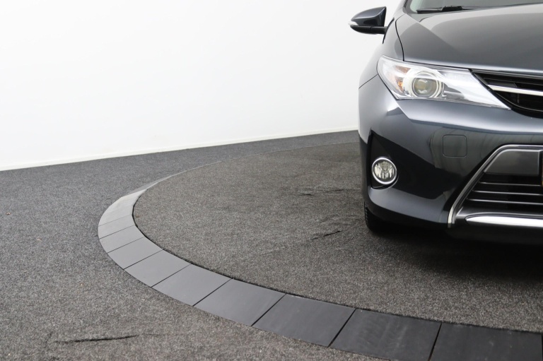 Toyota Auris Touring Sports - 1.8 Hybrid Lease 38