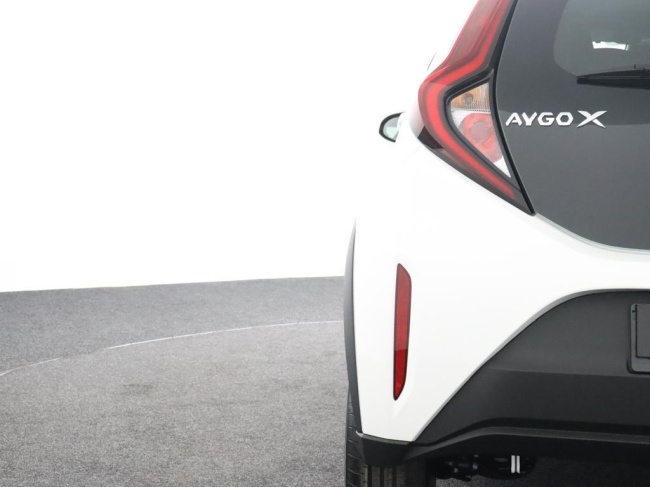 Toyota Aygo X - 1.0 VVT-i S-CVT Play