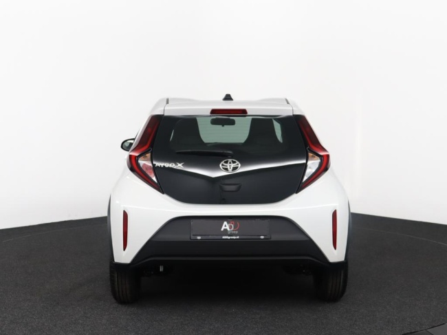 Toyota Aygo X - 1.0 VVT-i S-CVT Play