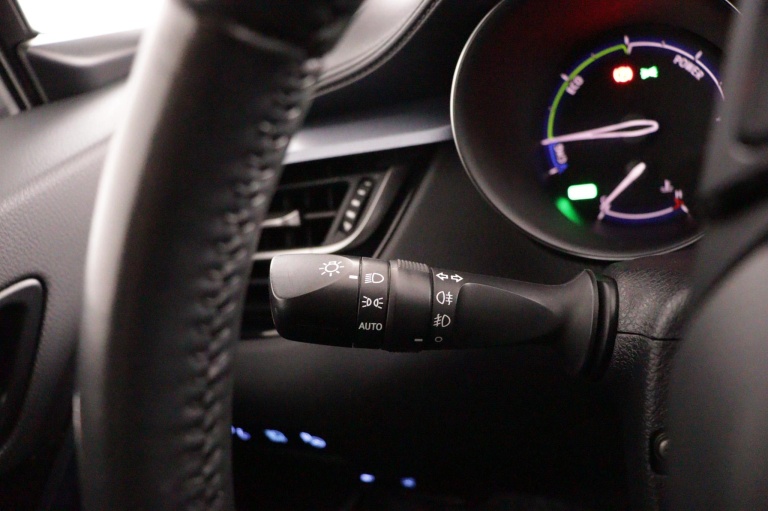 Toyota C-HR - 1.8 Hybrid Bi-Tone Plus 28