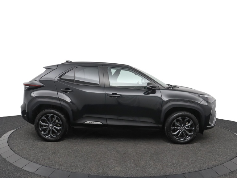 Toyota Yaris Cross - 1.5 Hybrid Explore 13