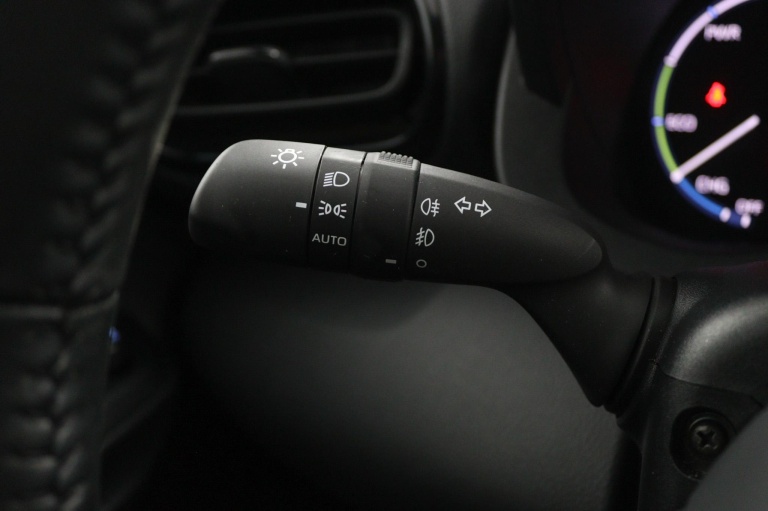 Toyota Yaris Cross - 1.5 Hybrid Explore 31