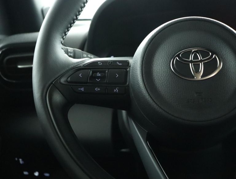Toyota Yaris Cross - 1.5 Hybrid 115 Dynamic 19