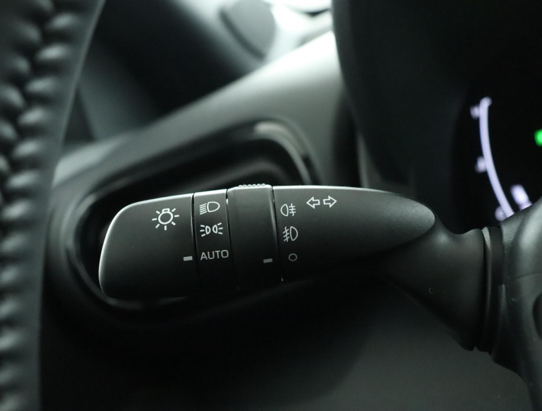 Toyota Yaris Cross - 1.5 Hybrid 115 Dynamic 27
