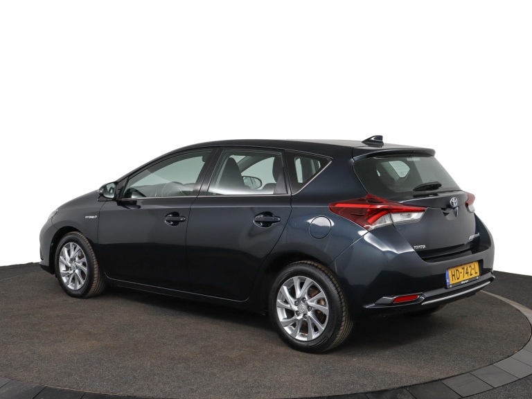 Toyota Auris - 1.8 Hybrid Aspiration 12