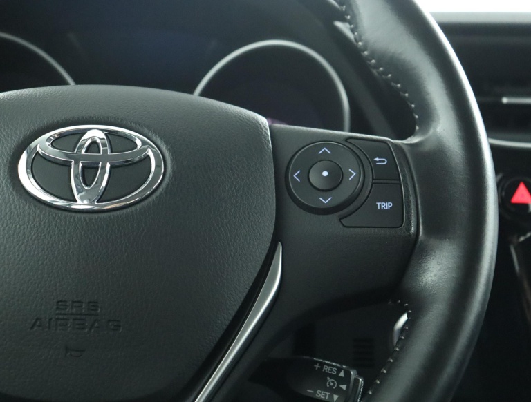 Toyota Auris - 1.8 Hybrid Aspiration 21