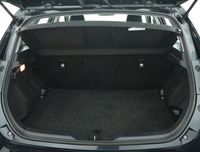 Toyota Auris - 1.8 Hybrid Aspiration 23