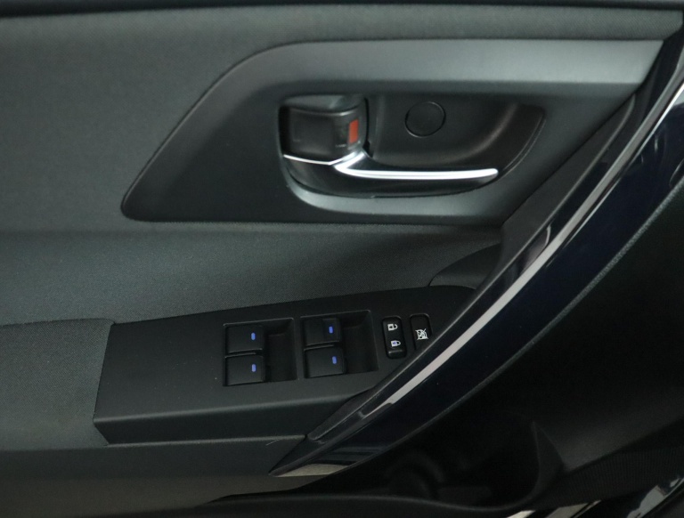 Toyota Auris - 1.8 Hybrid Aspiration 29