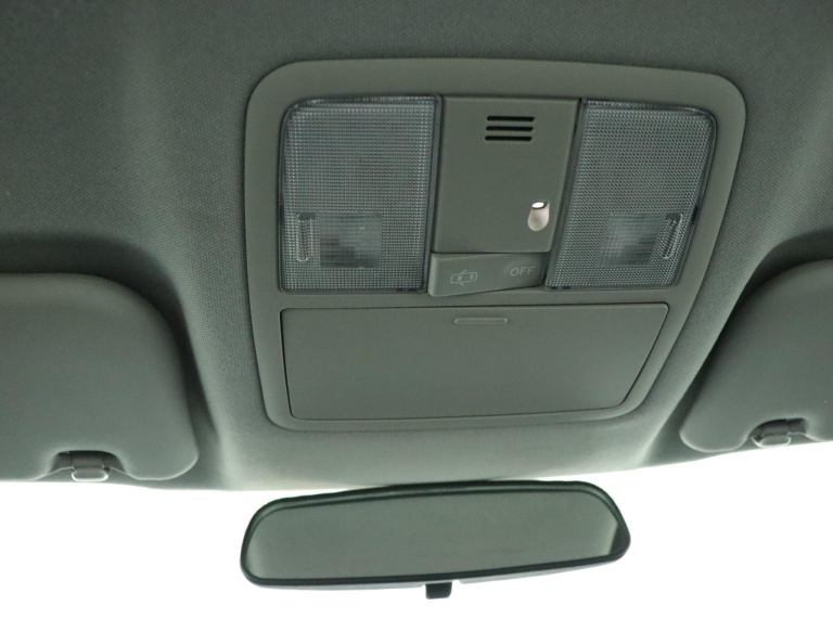 Toyota Auris - 1.8 Hybrid Aspiration 33