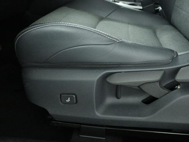 Toyota Corolla Touring Sports - 1.8 Hybrid TeamNL