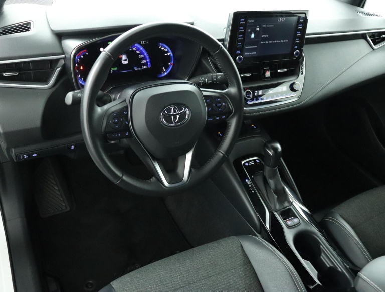 Toyota Corolla Touring Sports - 1.8 Hybrid TeamNL 44