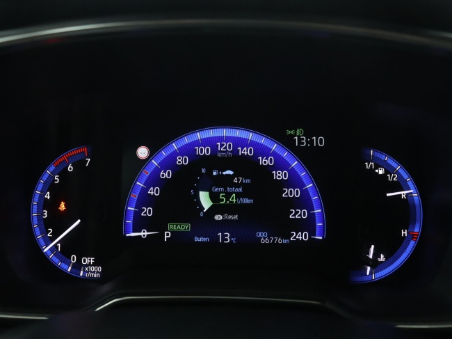 Toyota Corolla Touring Sports - 1.8 Hybrid TeamNL