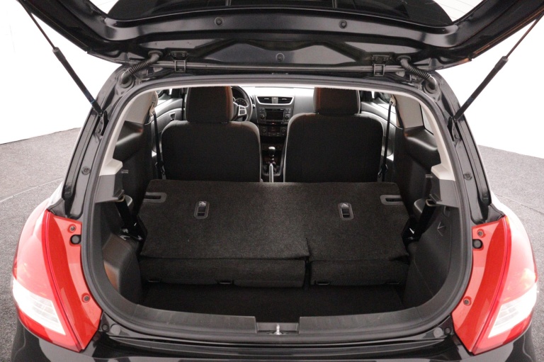 Suzuki Swift - 1.6 Sport 22